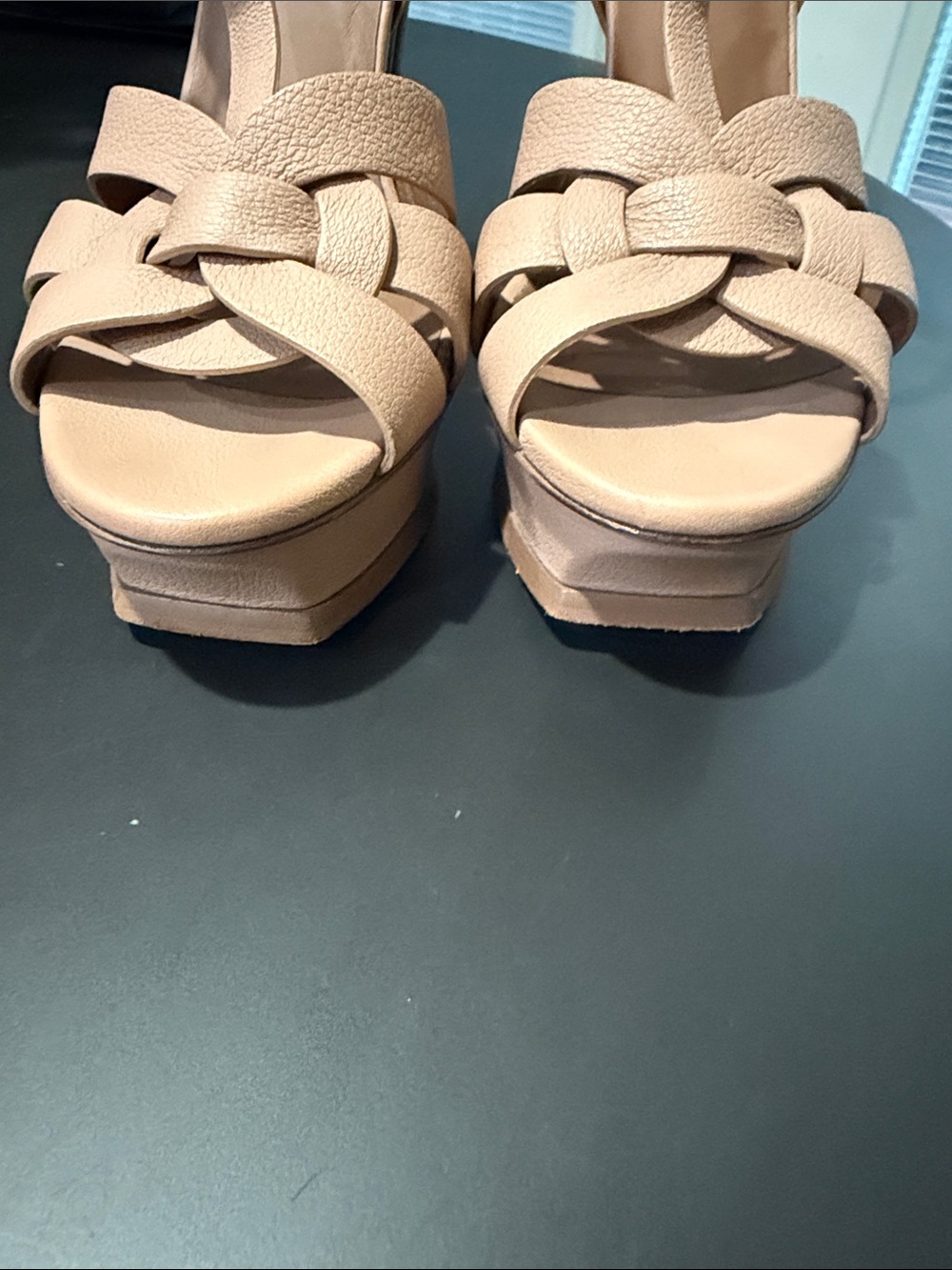 Saint Laurent Nude Tribute Leather Knot-Strap Heels - Picture 2 of 12